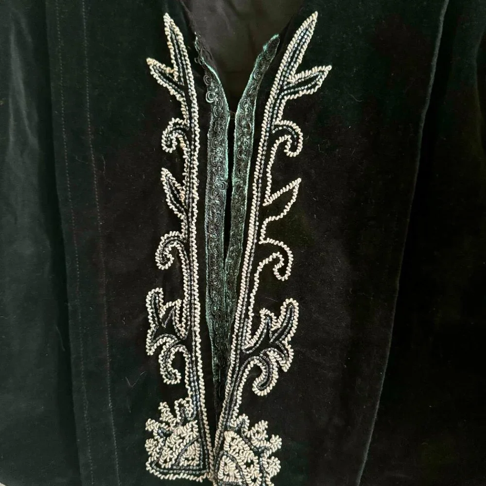 Vintage Bohemian Black Cropped  Velvet Embroidered Beaded Jacket Size S - Picture 7 of 11